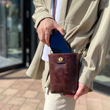 Charis Poche 本革 ショルダーポーチ lb336